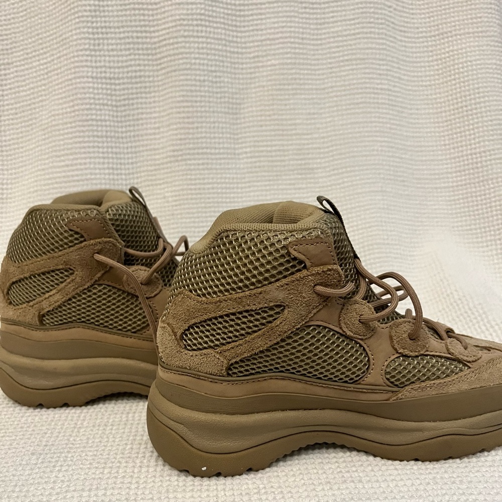 Kids Yeezy DSRT Boot for sale